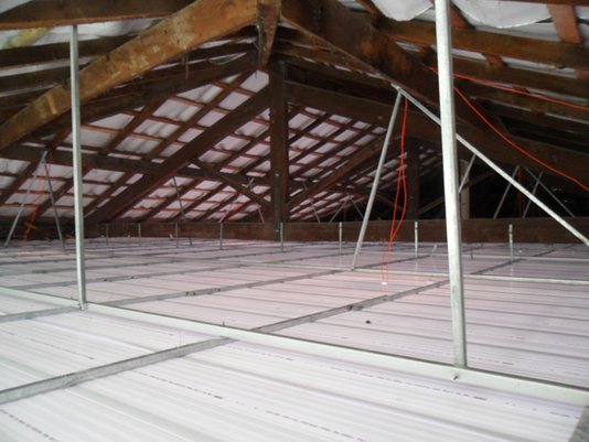 Tubo quadrado galvanizado 18 X18- chapa #0,35 - barra c/6m